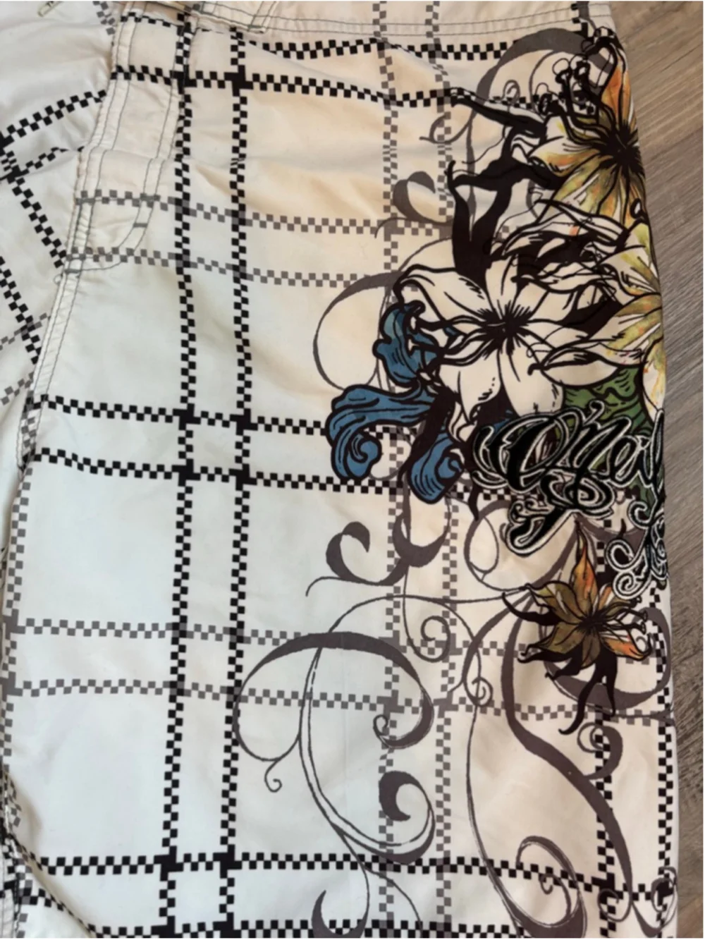 Vintage O'Neill Y2K Board Shorts White Plaid Grid Floral Graphic Size 36